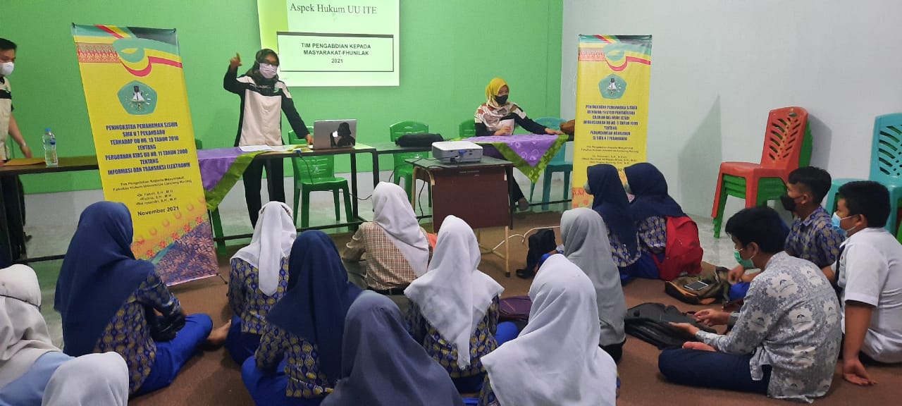 Dosen FH Unilak Melaksanakan Penyuluhan Hukum Di SMKN 7 Kota Pekanbaru 