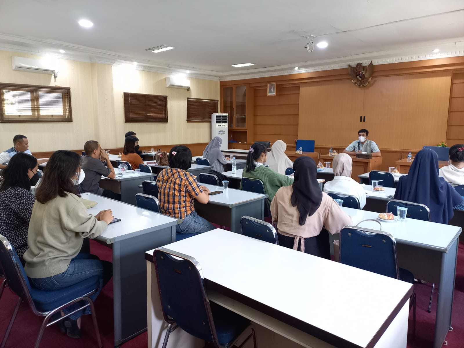Prodi Ilmu Hukum Unilak Mengadakan Kegiatan Pembekalan Teknis Pelaksanaan Program Pertukaran Mahasiswa Merdeka (PMM) 