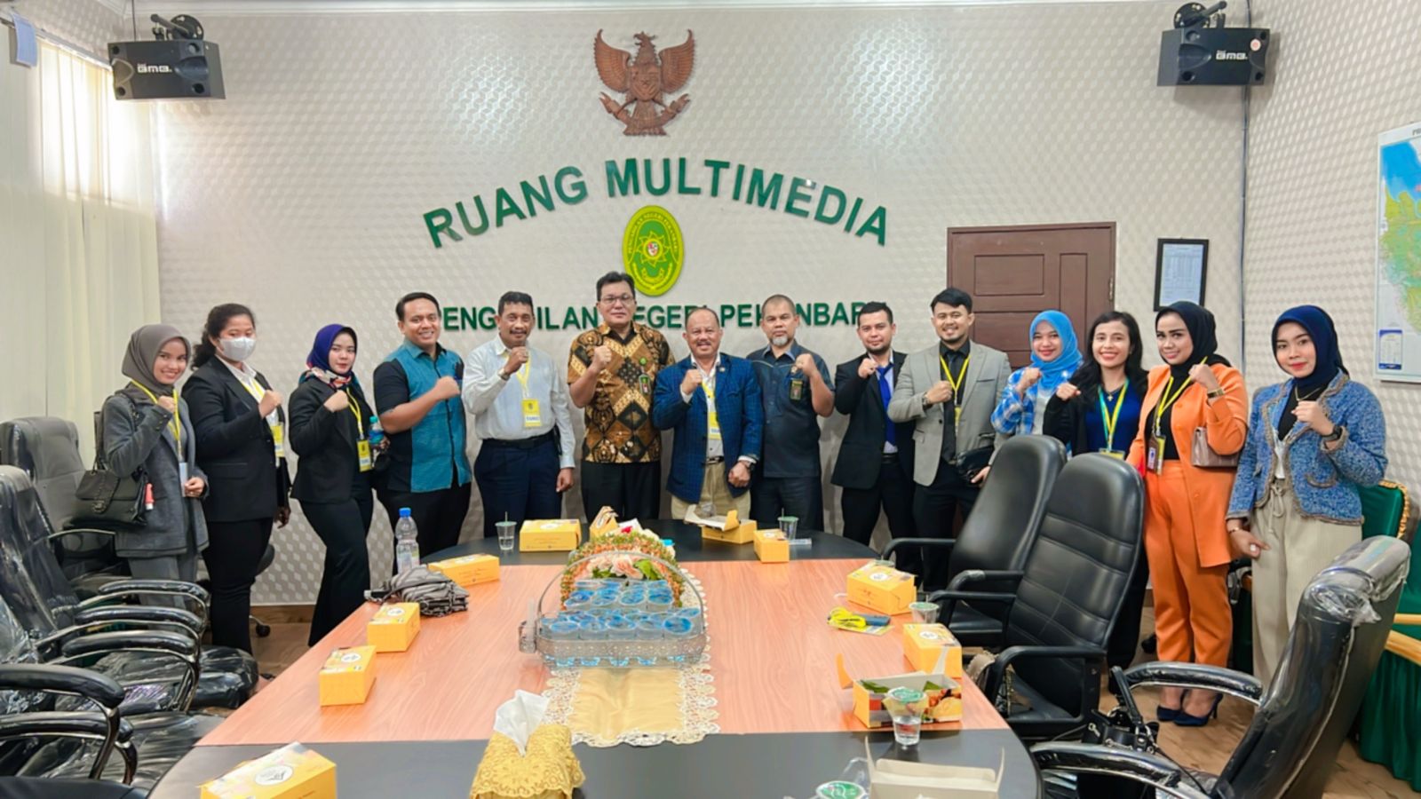 Audiensi Ketua Pengadilan Negeri Pekanbaru Dr. Dahlan S.H., M.H Dengan Ketua MAHUPIKI Wilayah Riau Dr. Yusuf Daeng S.H., M.H
