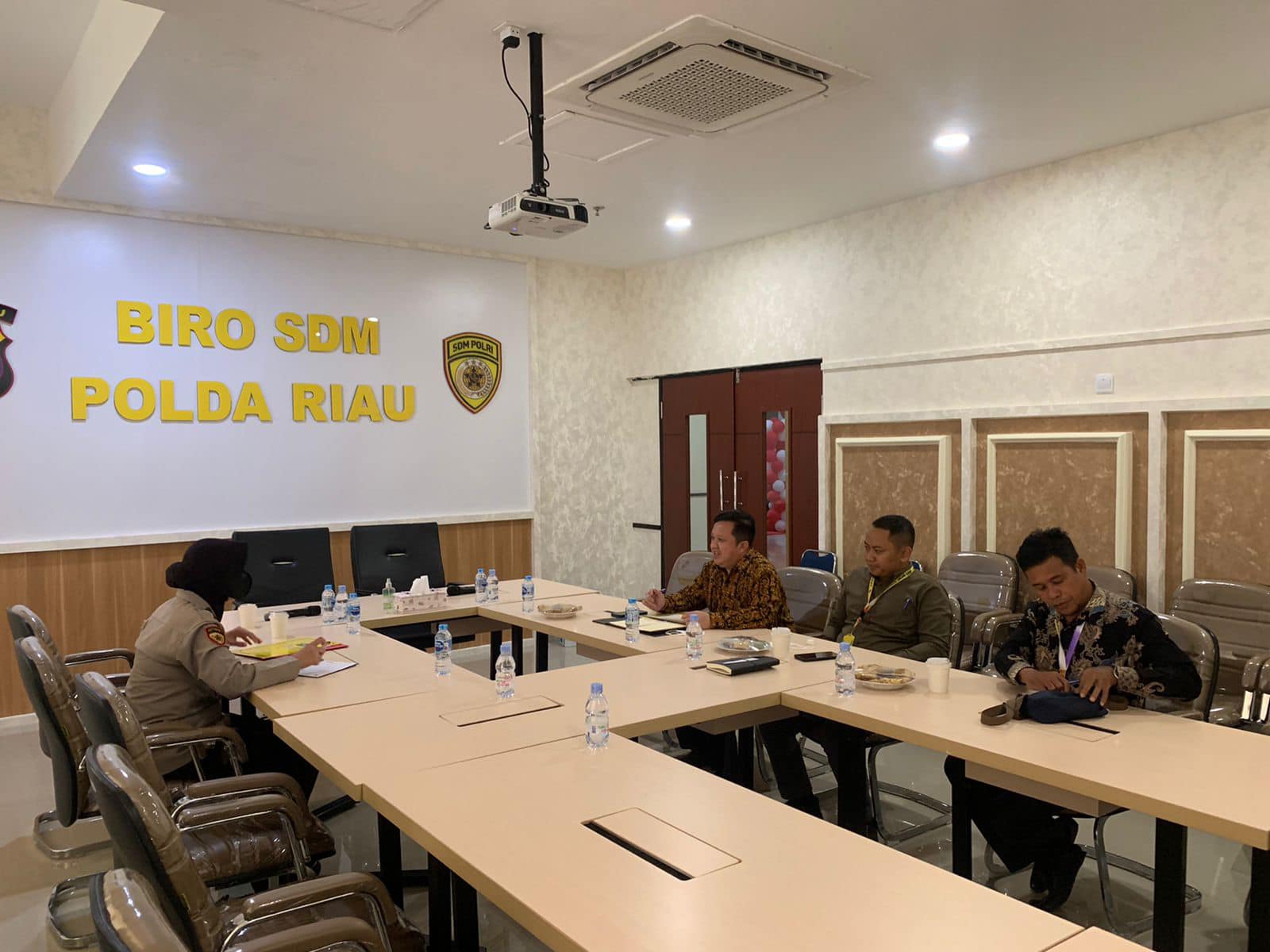 Rapat Koordinasi FH Unilak Persiapan Kuliah Kelas Khusus Kerja Sama dengan Polda Riau Tahun 2022 
