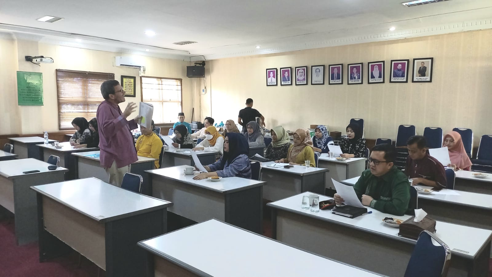 Dosen Dari Amerika Serikat Mengajar Di Fakultas Hukum Dalam Inteternational Teaching Collabaroration Dan Penguatan Kelas Inisiasi Internasional