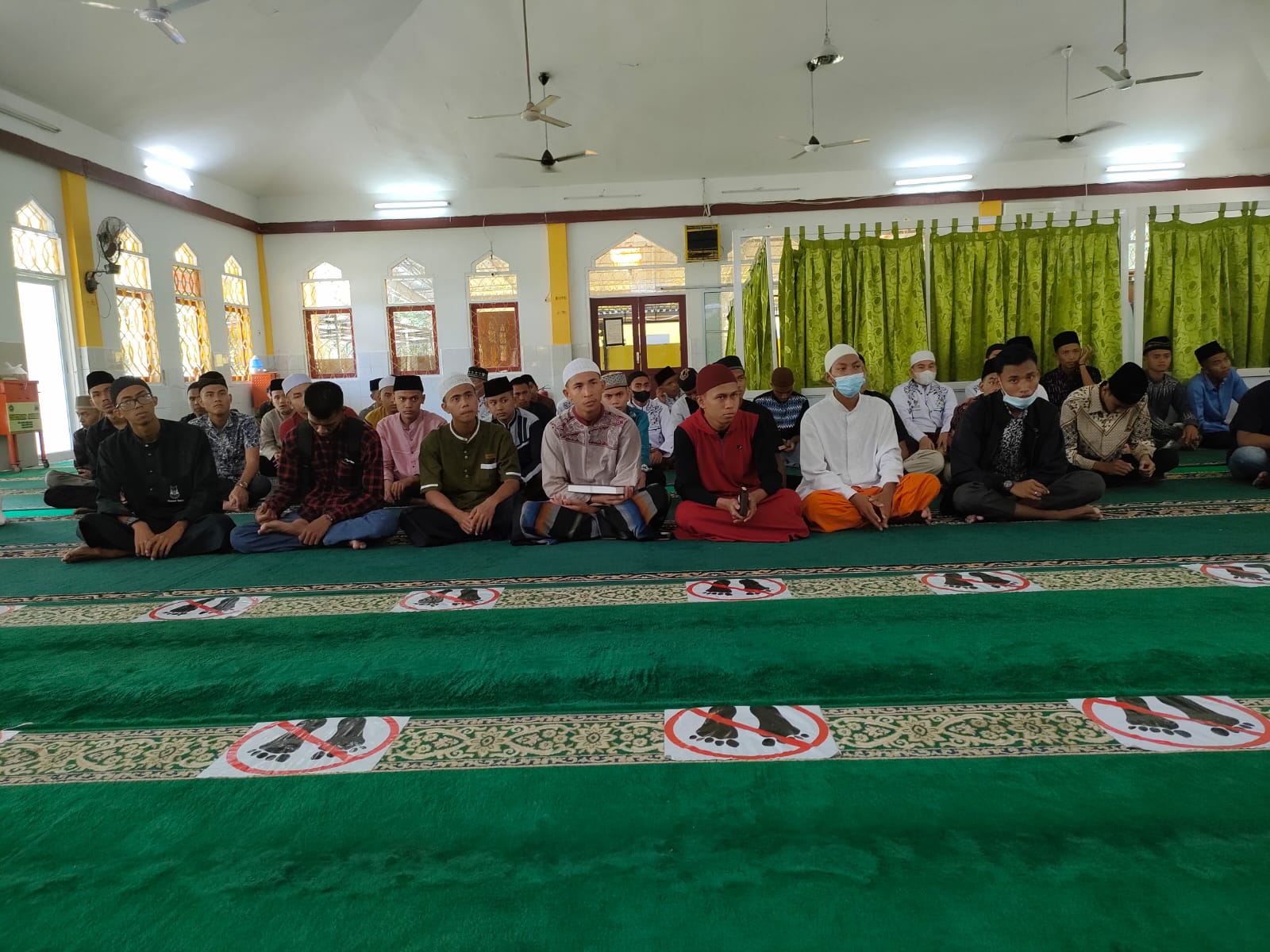 Mahasiswa FH Unilak Mengikuti Program Pesantren Mahasiswa Unilak (PMU) atas Kerjasama Unilak dan Baznas Provinsi Riau.