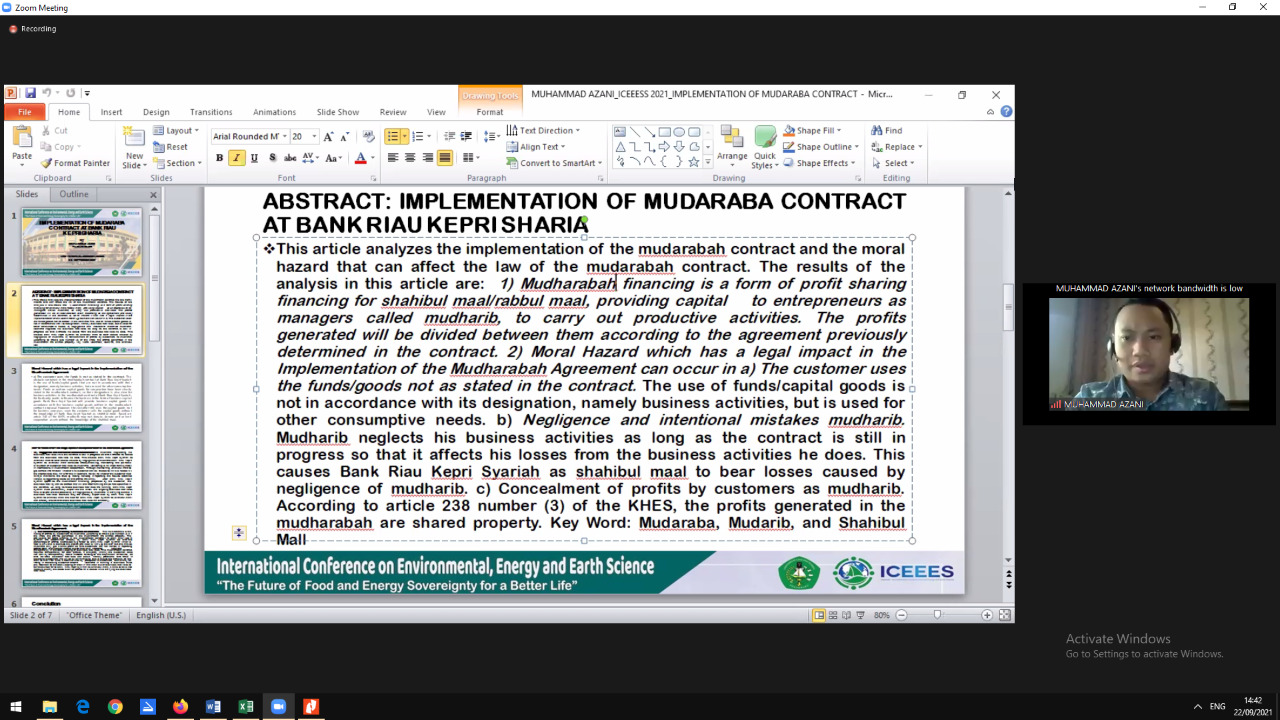 Dosen  Fakultas Hukum, Muhammad Azani, S.Th.I.,M.S.I., menyampaikan presentasi dalam International Conference on Environmantal, Energy, and Earth Science (ICEEES) Tahun 2021 
